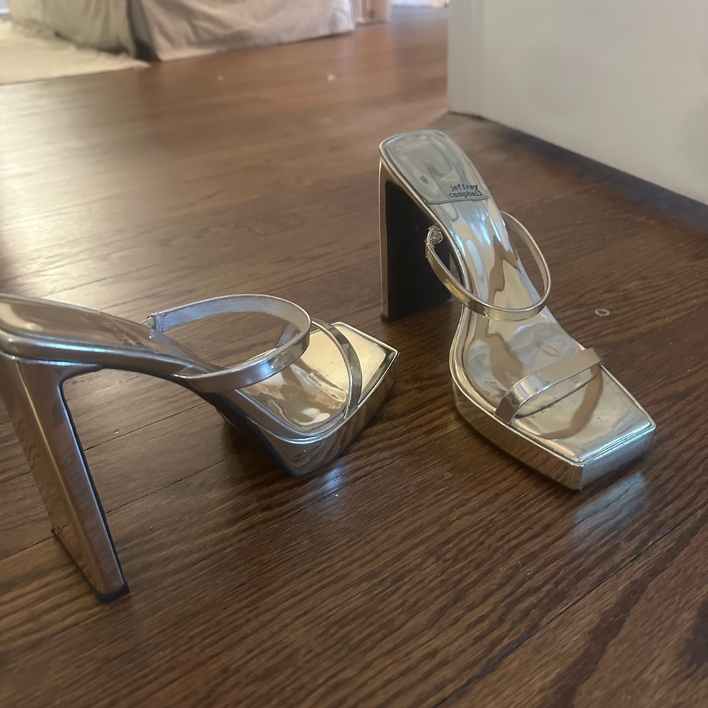 Jeffery Campbell size 9 gold heels